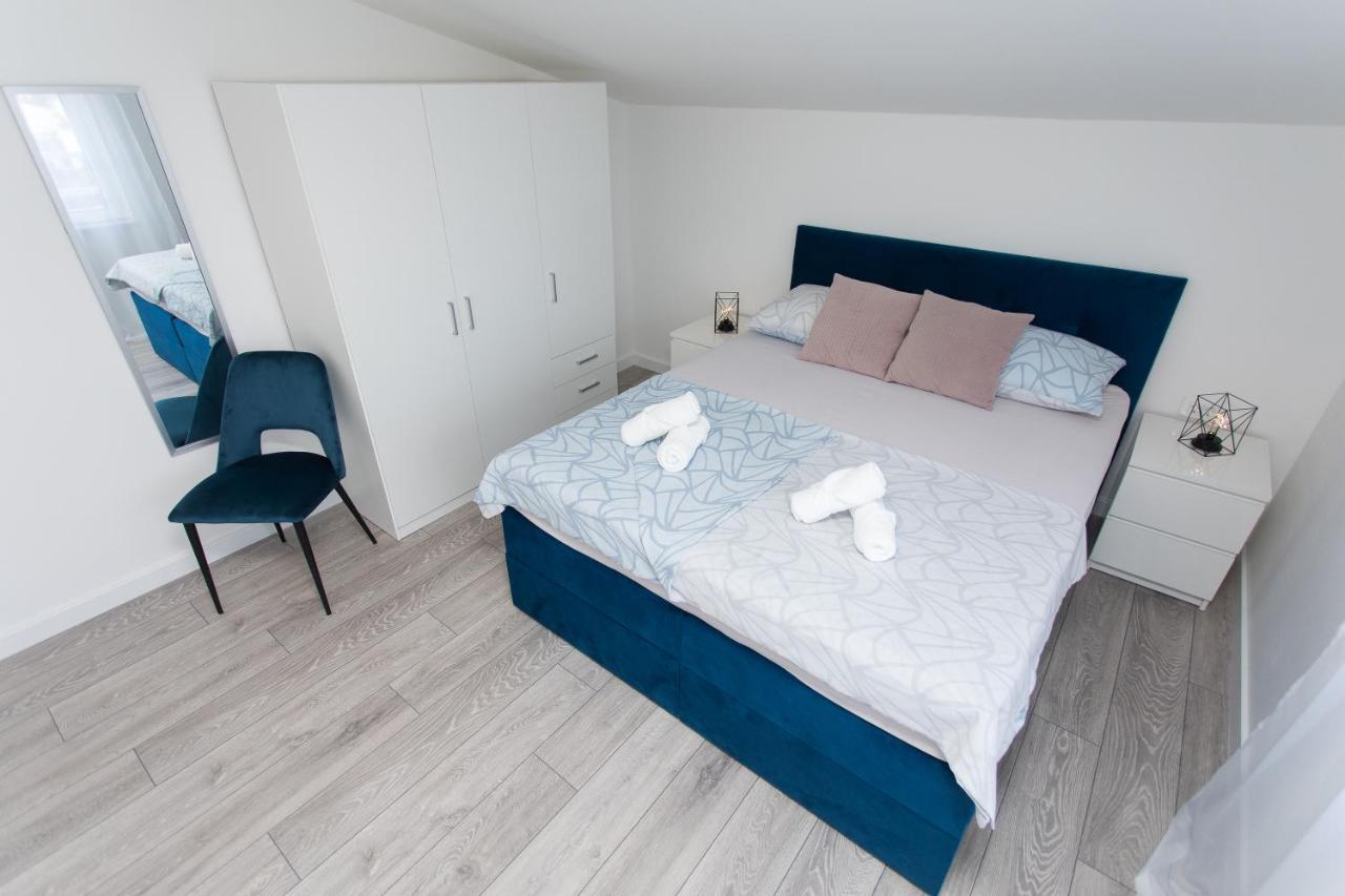 Apartment Gold Подстрана Экстерьер фото