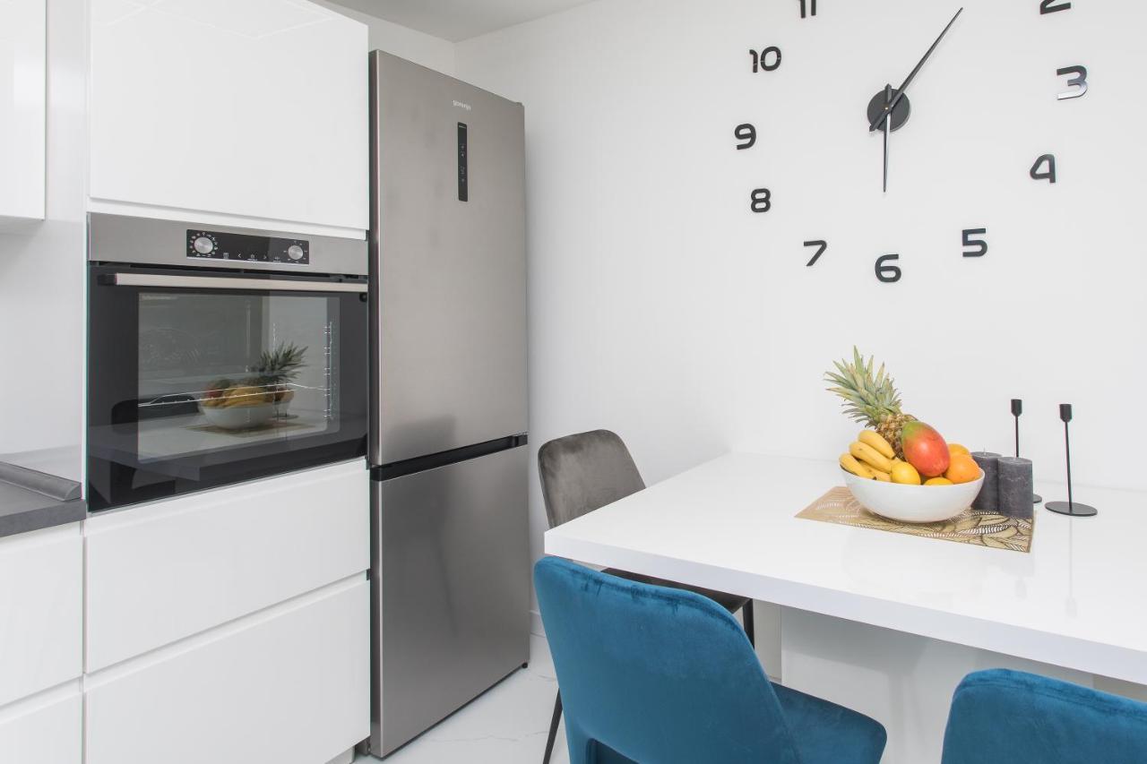 Apartment Gold Подстрана Экстерьер фото